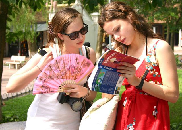 ភ្ញៀវទេសចរណ៏អន្តរជាតិរាប់ពាន់នាក់មកដល់វៀតណាមក្នុងដើមឆ្នាំ ២០១៥